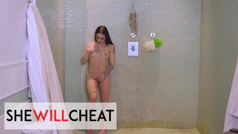 She Will Cheat - vídeo de polla grande