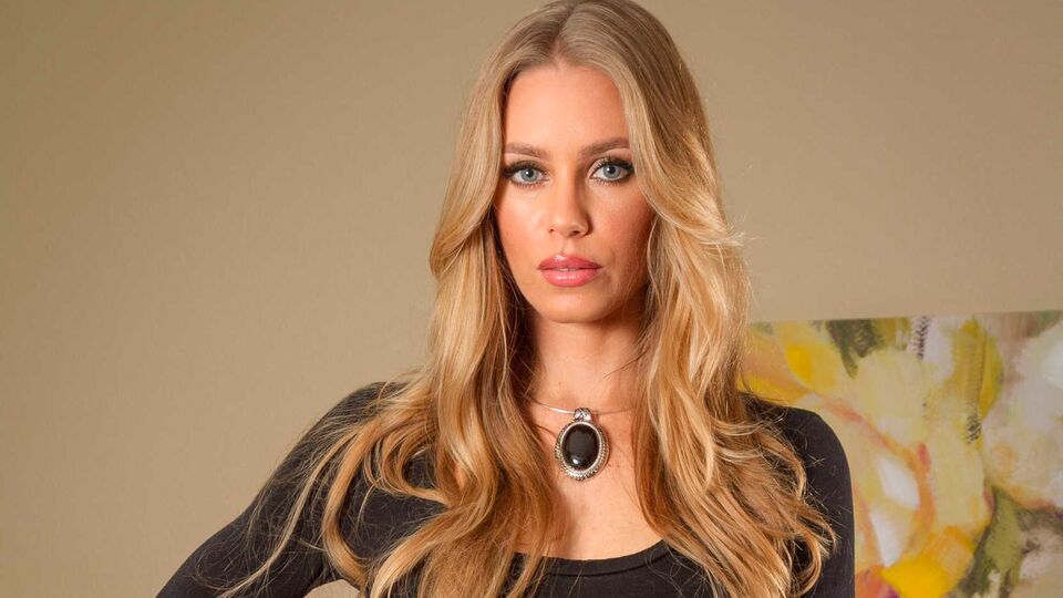 Irreverente Nicole Aniston em sem classificação pornô