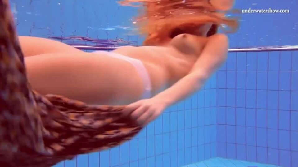 Scena nuoto con fantasiosa