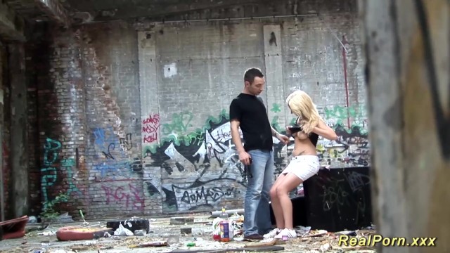 Delicatissima pezzente - filmato teenager - Real Porn