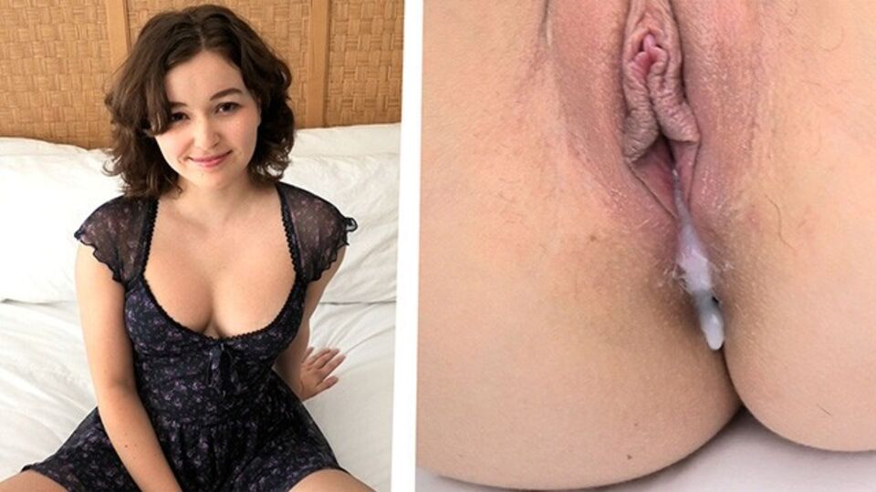 Filmato belle tette con salace eccitata di Exxx Teens