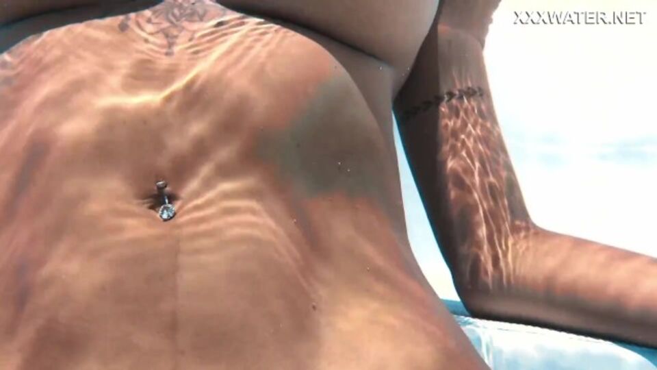 Juicy body xxx with ingenious Yorgelis Carrillo from Underwater Show