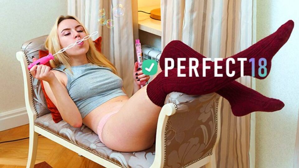 Perfect 18 - क्लोज़ अप करें अश्लील साहित्य