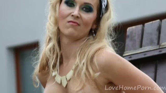 गोरी फुटेज Love Home Porn से ठंडा Temptress के साथ