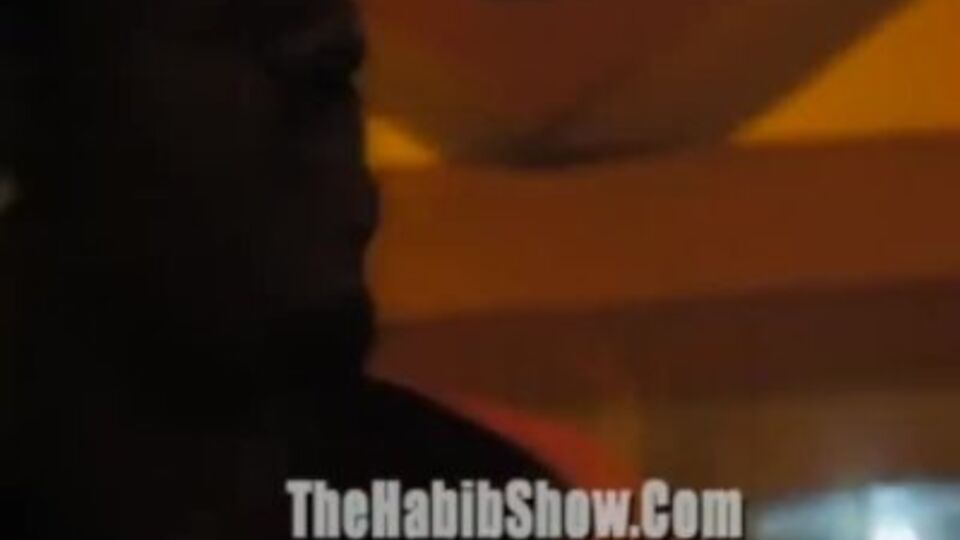 Clip con la noble  doncella con culo grande de The Habib Show