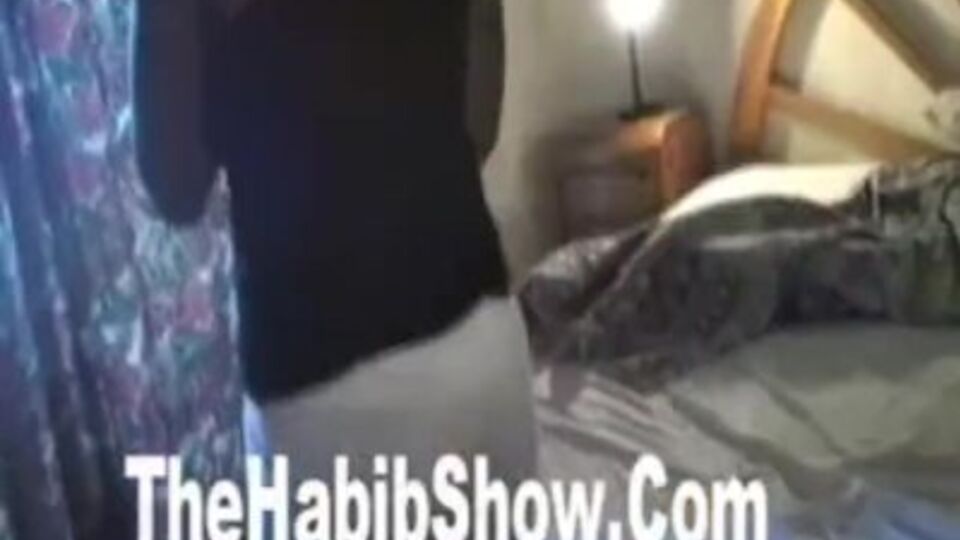 Xxx latina con ben proporzionata compagna di letto di The Habib Show