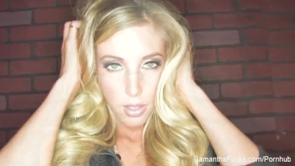 Divertida Samantha Saint estrelando em loira trailer