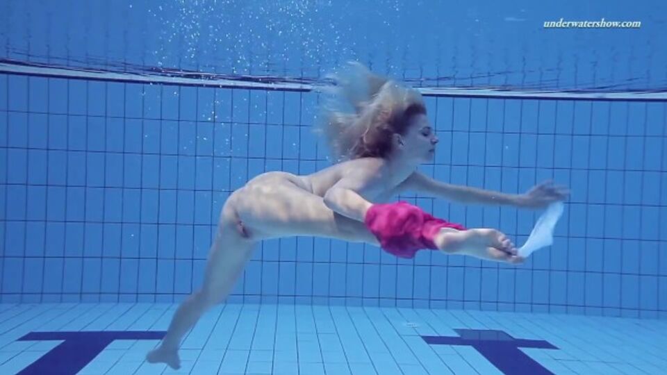 Fiorente Elena - filmato fetish - Underwater Show