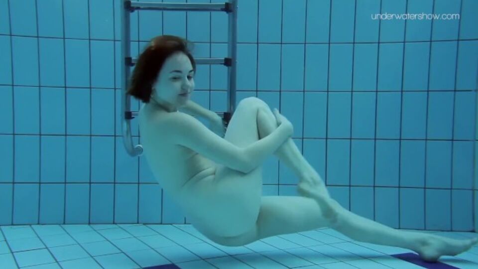 Lada in sesso amatoriale di Underwater Show