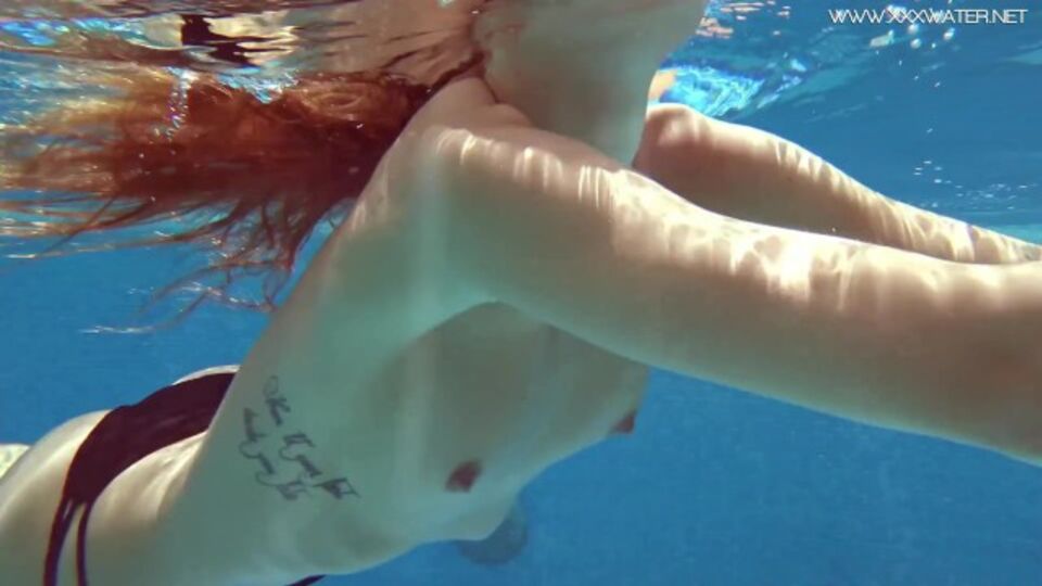 Stravagante Tiffany Tatum - sesso ragazzina - Underwater Show