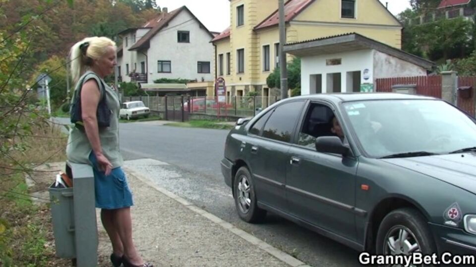 Granny Bet präsentiert Madame's Alt Porno