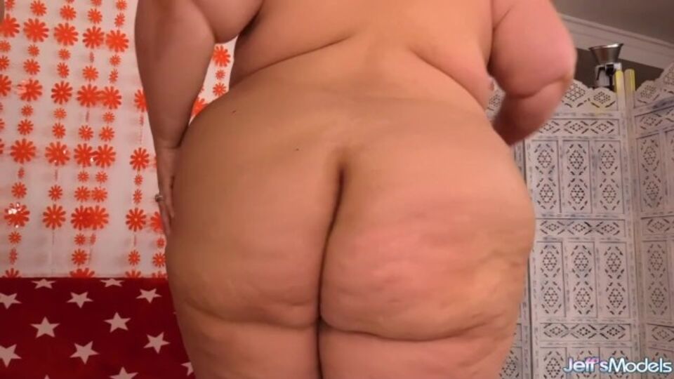 Erin's chubby action