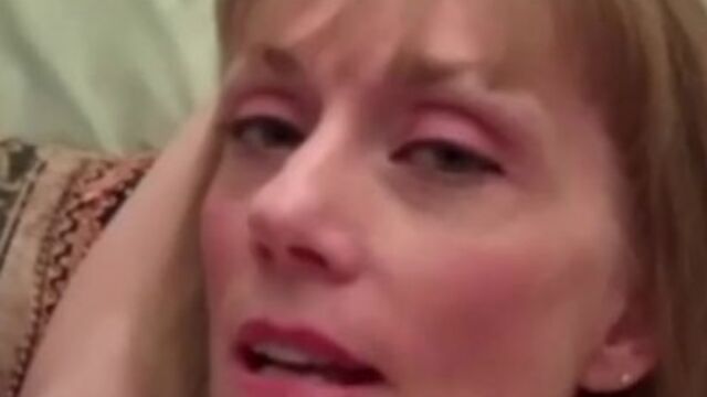 Vidéo jets de sperme de libertine