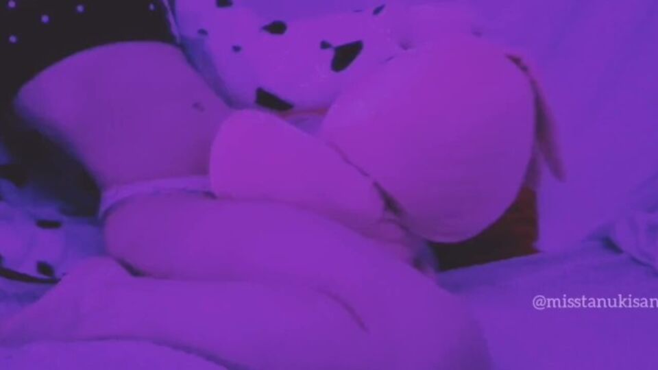 Promiscuous Miss Tanuki san's humping teddy bear video