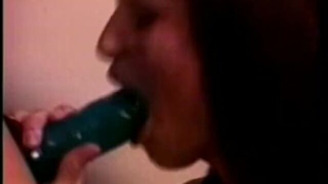 Micia in videata tatuaggi di Erotic Female Domination