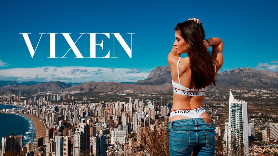 Brunette smut with flawless Stefany Kyler from Vixen