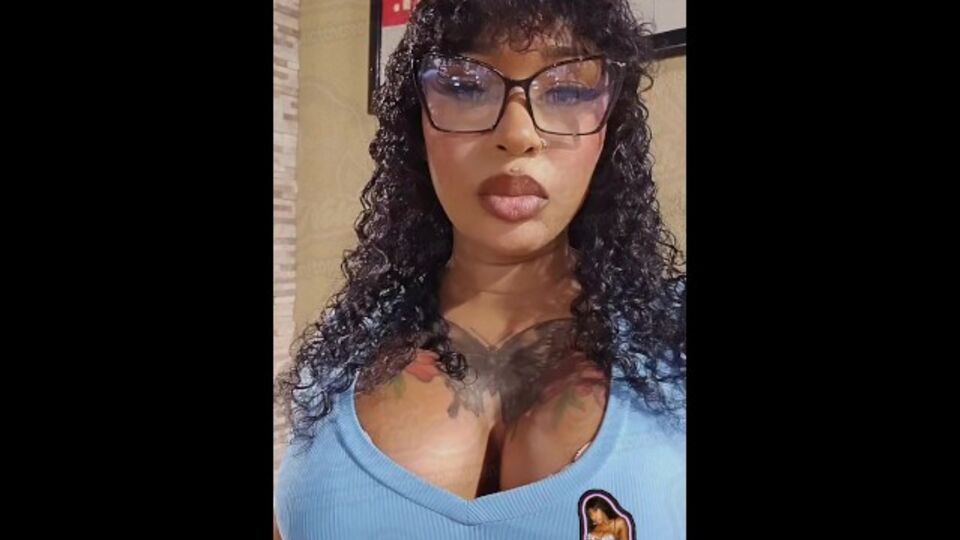 Libidinosa TopNotchCreamQueen estrelando em público pornografia