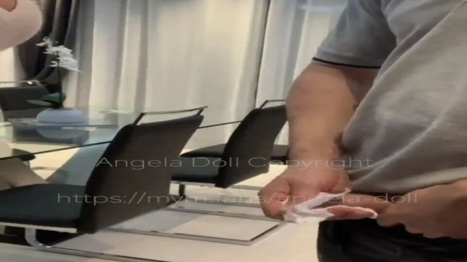 Acción de sexo por el culo protagonizado por la inaccesible AngelaDoll