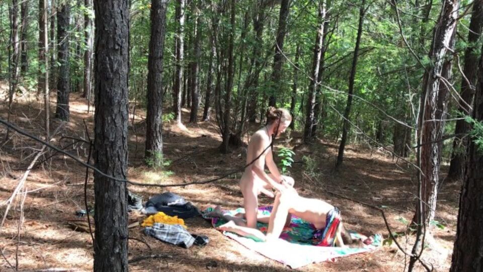 Hardcore video with wet SexyHippies from Verified Amateurs