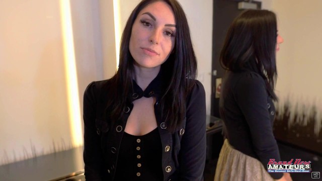 Porno con la ágil Ashley Wolf con hd de Brand New Amateurs