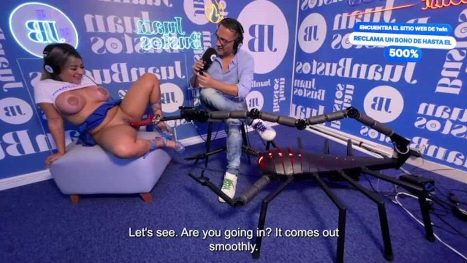Juan Bustos Show and Naty Delgado's amateur porn by Verified Amateurs