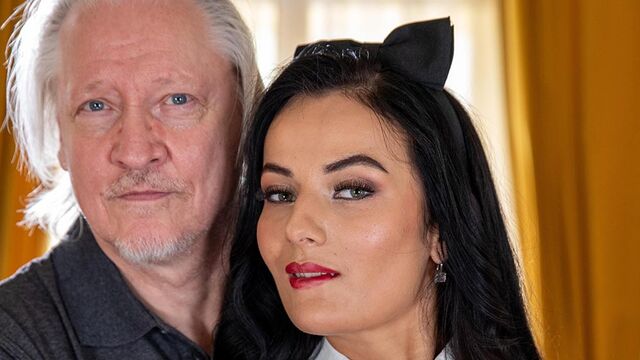 Geniale Maddy Black in der Hauptrolle in Oral Sexstreifen