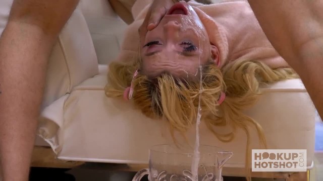 अवर्णनीय  Bryan Gozzling और Kenzie Reeves में सह शॉट चलचित्र