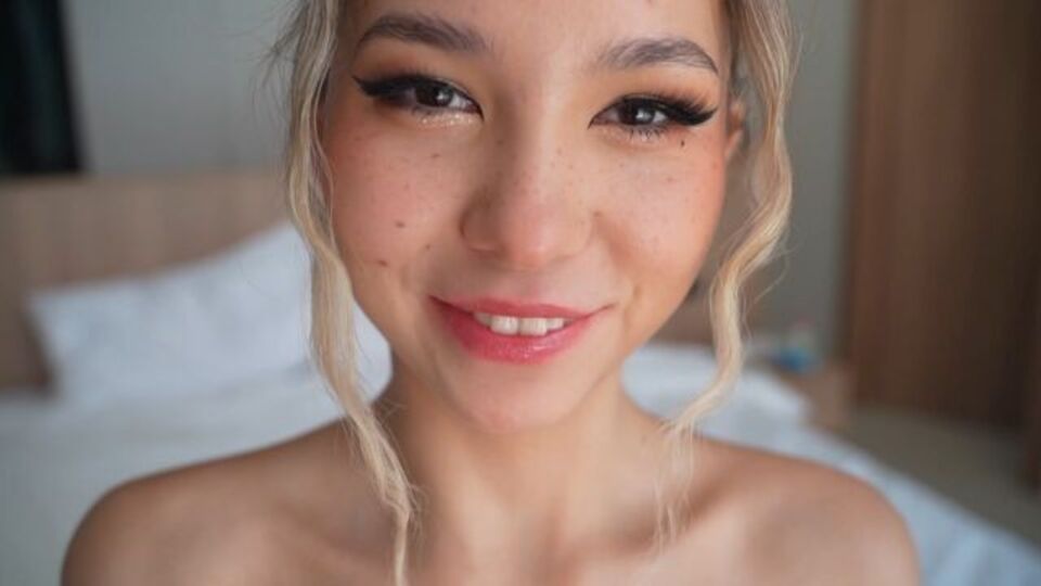 Ravishing LilKarina2 and Lil Karina at 18-25 trailer