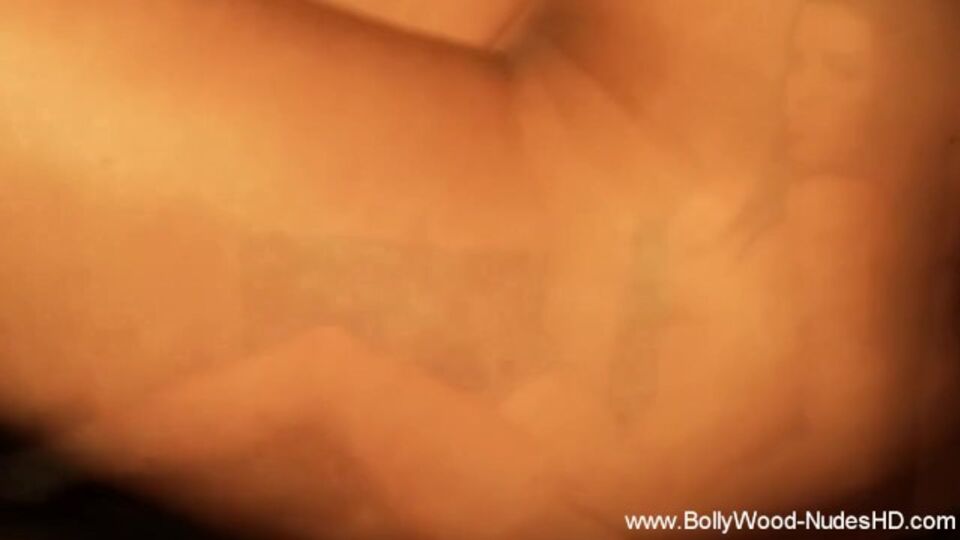 Bollywood Nudes HD featuring India's solo clip