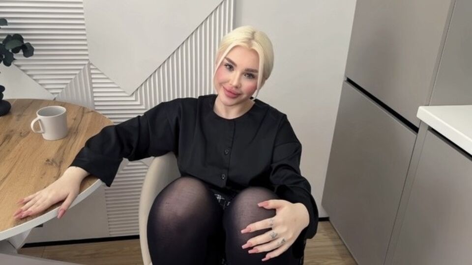 Doggystyle dirt with marvelous Blondessa from Verified Amateurs