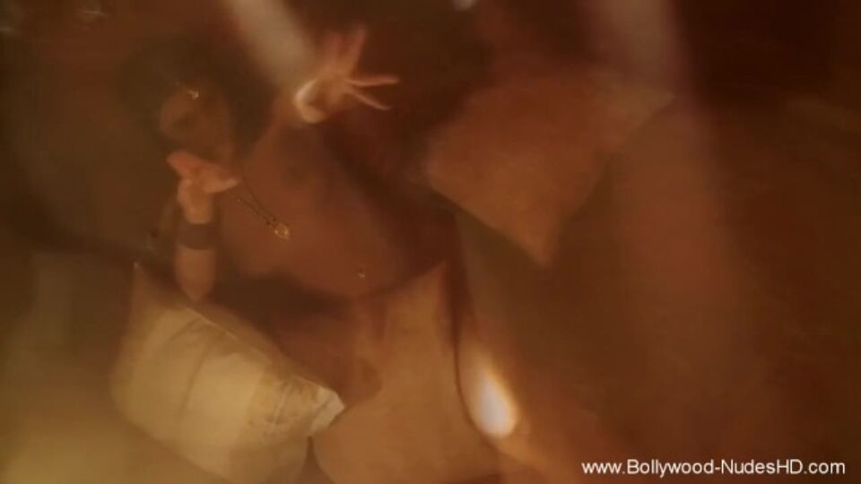 Naked video with hypnotic fancy woman from Bollywood Nudes HD