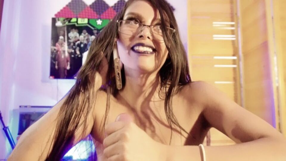 La brillante FerelOso y Sammy Corazon - contenido de creampie - Verified Amateurs