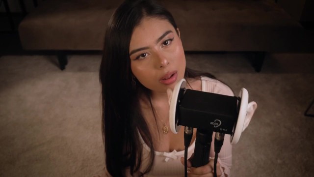 Action de 1ère personne avec la modeste  vicoasmr de Verified Amateurs