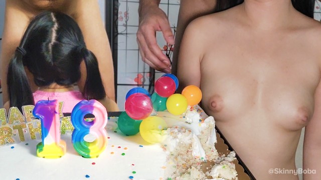 Escena de asiática con skinnyboba