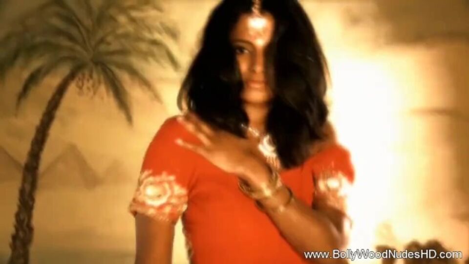 उमसदार  मीठी बात - श्यामलाआ अश्लील साहित्य - Bollywood Nudes HD