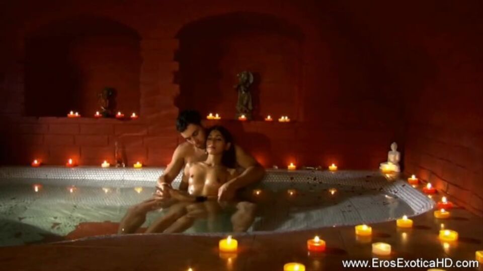Eros Exotica HD प्रस्तुत करता है महिलाओं ने का MILF वीडियो