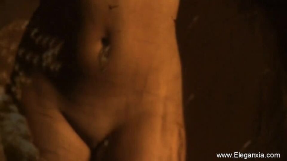 सबसे अच्छी लड़की का स्ट्रिपटीज़ xxx