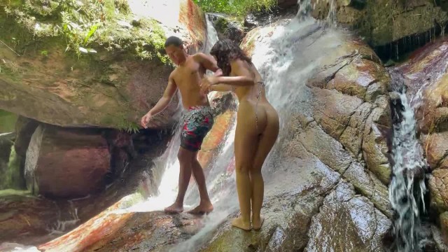 Wet Saraymike at anal squirt clip