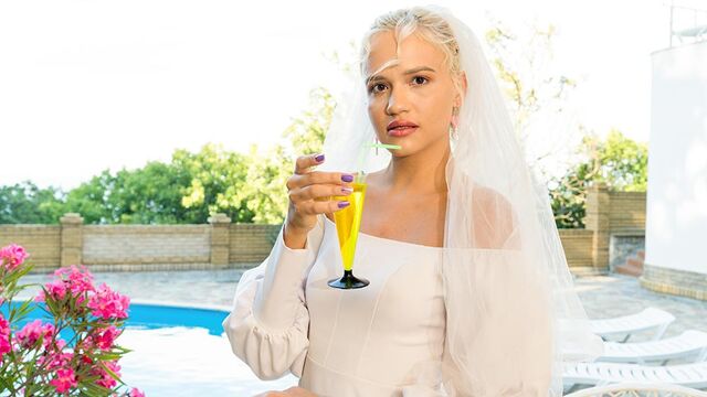 उत्तम दर्जे का Novella का लंबे बाल क्रिया