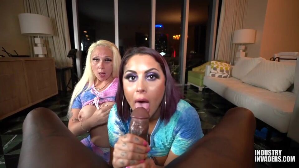 Alexis Andrews y Skarlette Nikole en rodaje de oral de Industry Invaders