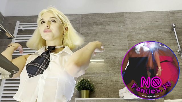 Petite's mini skirt smut