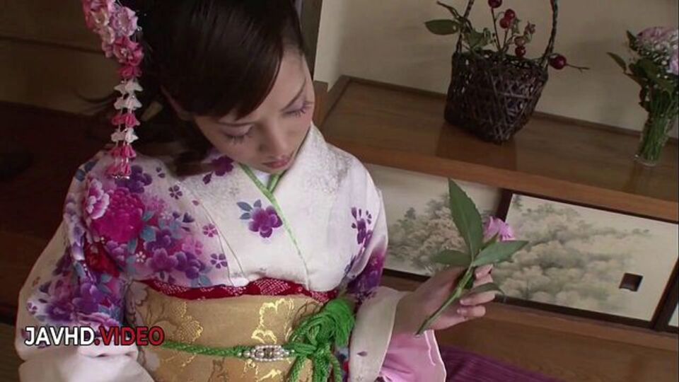 Vídeo de madura protagonizado por la obscena Rei Mizuna y Rei