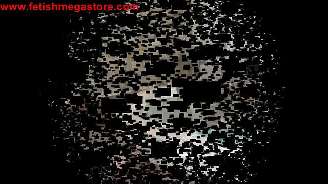 Angelic courtesan's feet action