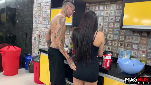 Contenido de la promiscua demonia de sexo por el culo 