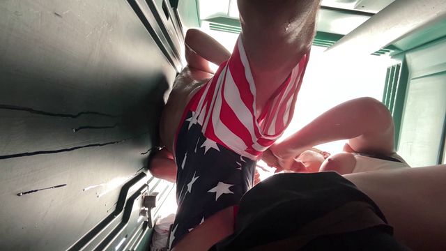 Verified Amateurs apresenta banheiro delícia da TheRykers