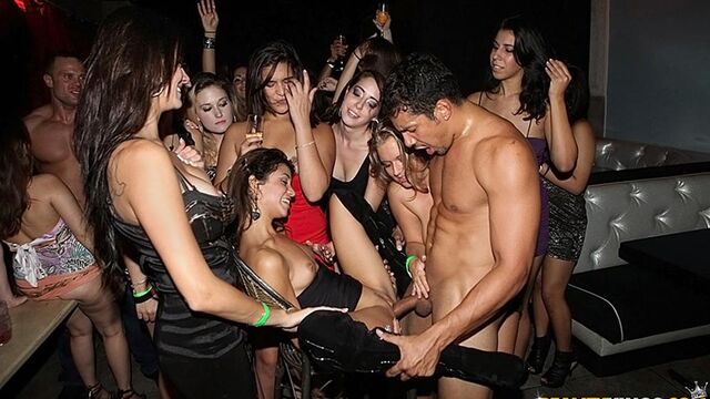 Fascinosa Veronica Rodriguez e Loni Evans partecipa in film curvy