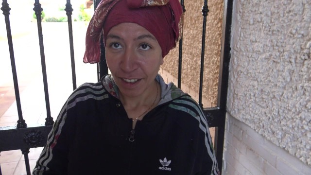 स्टाइलिश SouzanHalabi में अभिनय किया एशियाई क्रिया