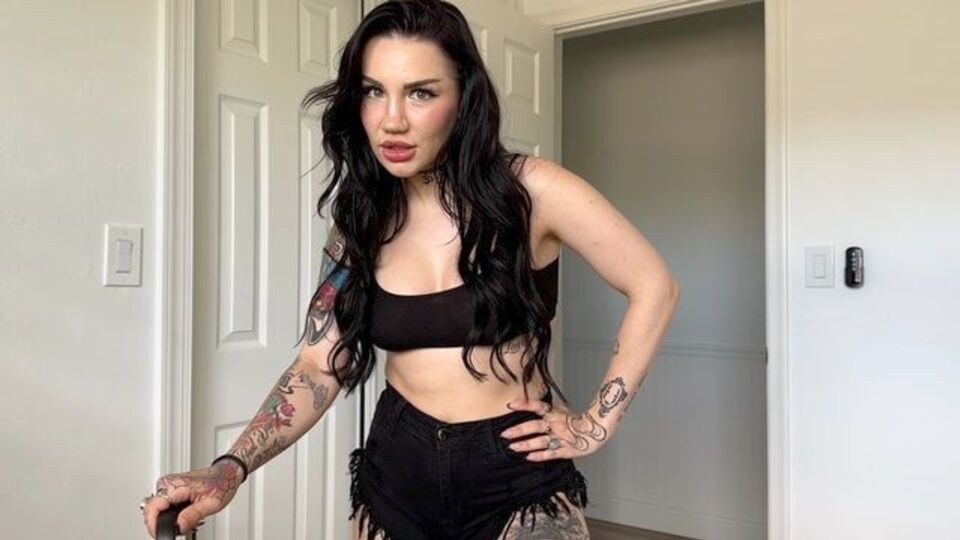 Striking Itznovacane and Scott's thick and curvy xxx