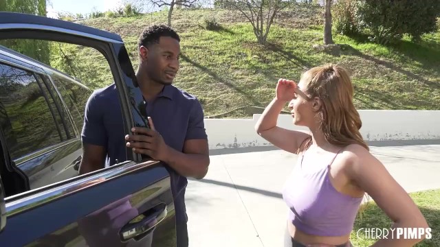 Skylar Snow in film leccata di figa di Cherry Pimps