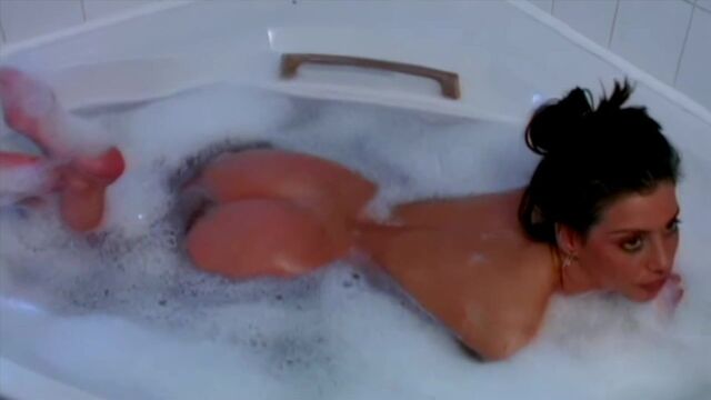 Pornografía con la seductive Linsey Dawn McKenzie con masturbación de BigBoob Bundle